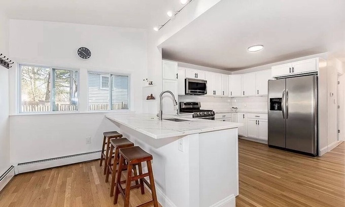 Readville House | Peaceful and Serene House with Mature Trees and Easy Access to Highways