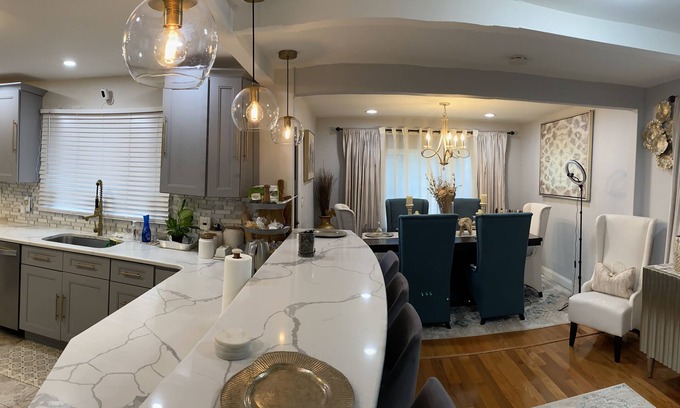 Bellmore House | Peaceful and Tranquil Stay at House of Essence II, nestled in North Bellmore