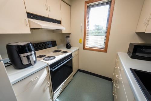 Plymouth Apartment | Peaceful apartments centrally located to many attractions in Sheboygan County