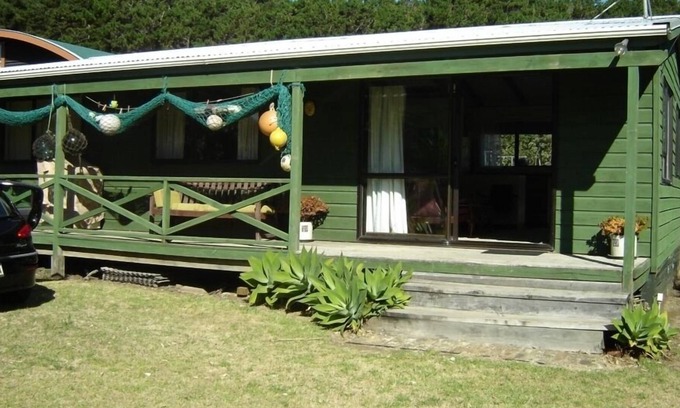 Te Henga House | Peaceful beach house