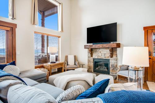 Sweetwater House | Peaceful Bear Lake Home
