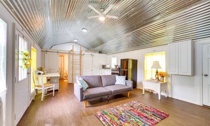 Gordonville Cabin | Peaceful Cabin Near Lake Texoma w/Fire Pit!