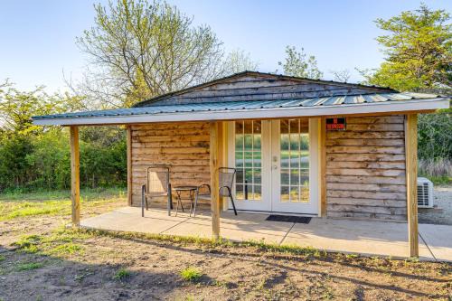 Mayetta Apartment | Peaceful Cabin Retreat Near Prairie Band Casino