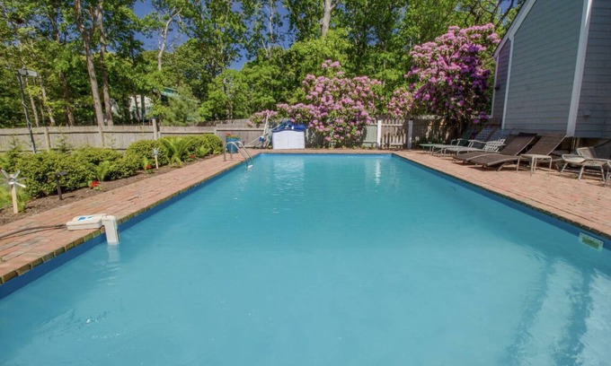 Northwest Harbor House | Peaceful, Calm, Quiet make up this wonderful East Hampton House.