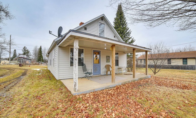 Channing House | Peaceful Channing Retreat: 3 Mi to Lake Access!
