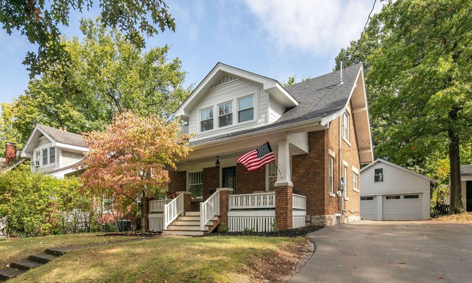 Lexington House | Peaceful Chevy Chase Retreat