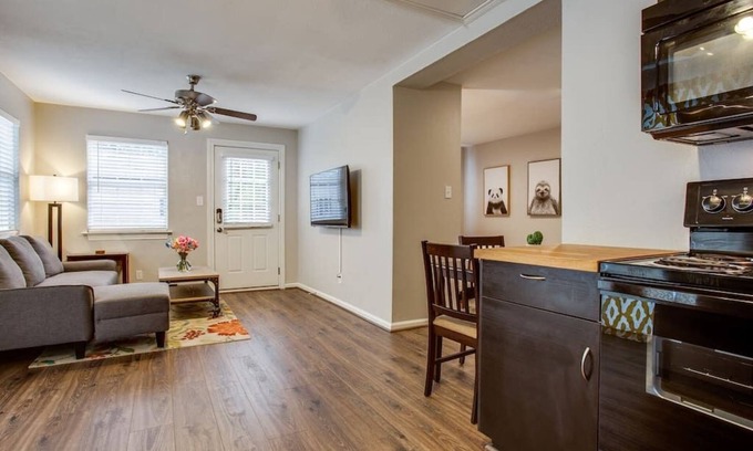 Kessler House | Peaceful & close to downtown. Professionally cleaned!