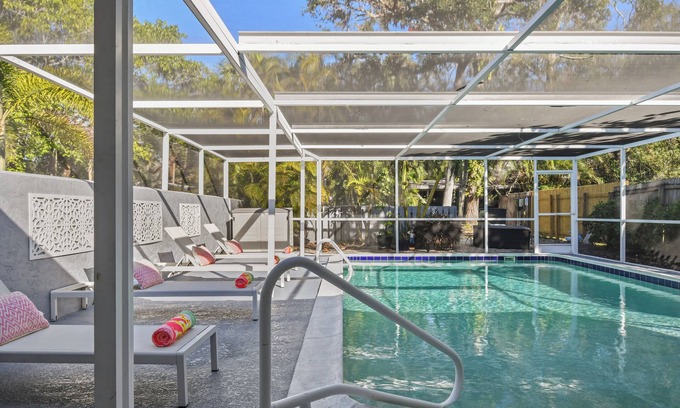 Indian Beach Sapphire Shores House | Peaceful Coastal Retreat – 3BR Home with Pool Near Sarasota Bay