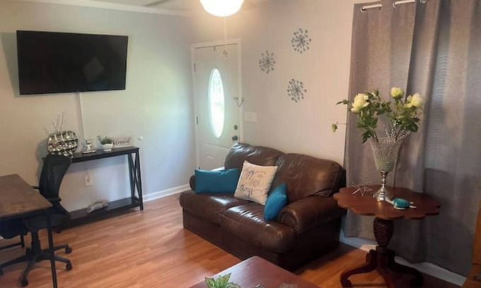 Sanford House | Peaceful Comfort Home ideal for work trips and vacation.