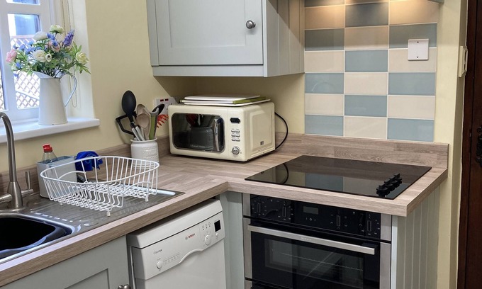 Burythorpe Cottage | Peaceful & Cosy One Bedroom Cottage For Two People In Malton/Pickering Area