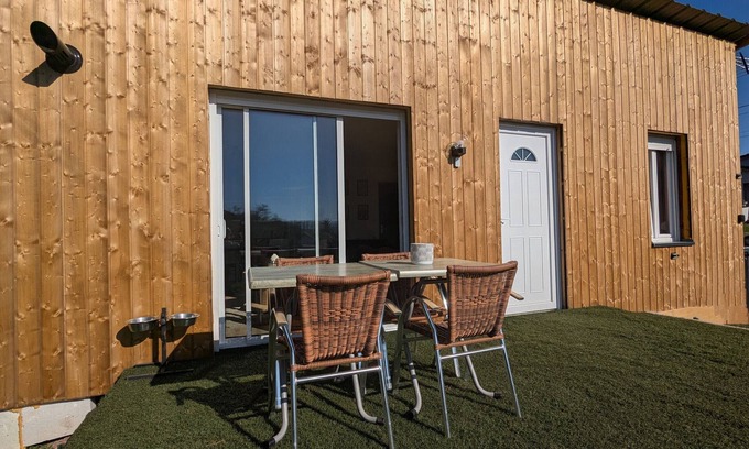 Bertrichamps Cottage | Peaceful cottage with parking, mountain views