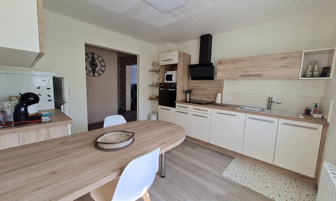 Vilosnes-Haraumont Cottage | Peaceful Country House with River Views, Near Verdun - Sleeps 5