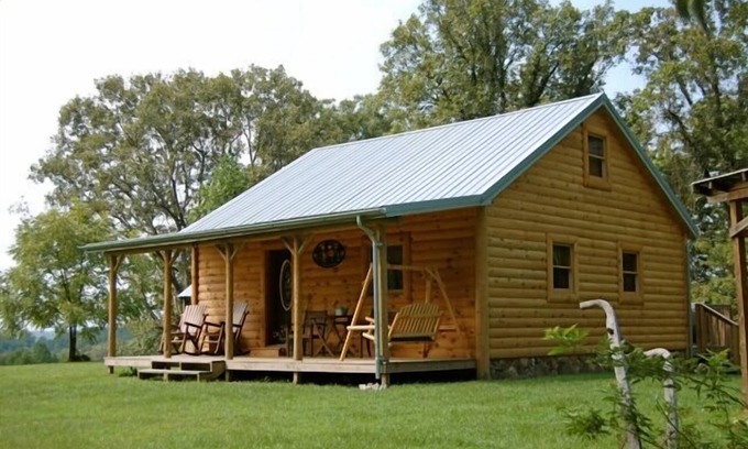 Saint Helens Cabin | Peaceful Country Cabin with hot tub near Red River Gorge