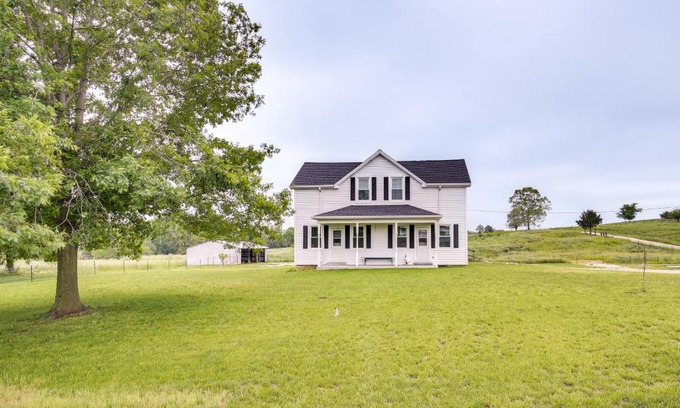 Washington House | Peaceful Country Home in Serene Setting with Yard