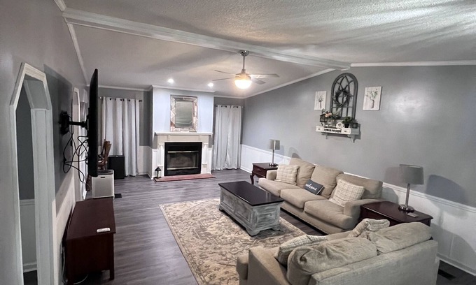 Townville House | Peaceful country living by the lake