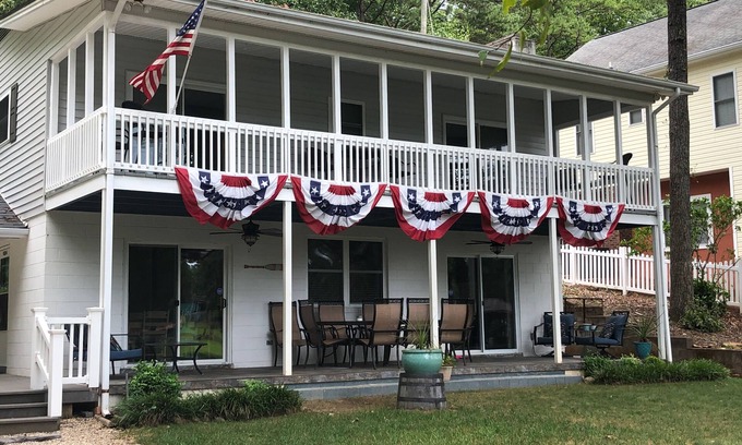 Norwood House | Peaceful Cove, Fishing, Level Yard, Family Gathering, Fire pit, Large Parking