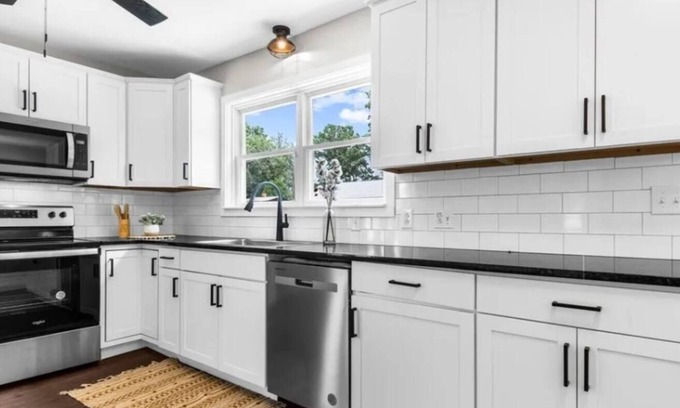 Valdese House | Peaceful, Cozy and Convenient