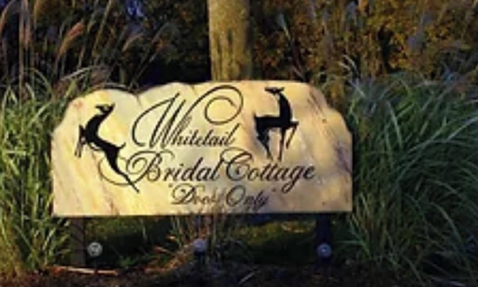 Pilot Grove Cottage | Peaceful Cozy Cottage in Southern Iowa