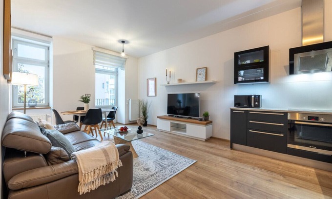 Vysehrad Apartment | Peaceful & Cozy Living in Vyšehrad with a Balcony