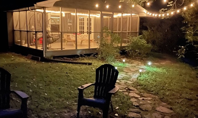 Pisgah Forest House | Peaceful Creekside Cabin – Near Pisgah, DuPont & Mountain Biking Trails