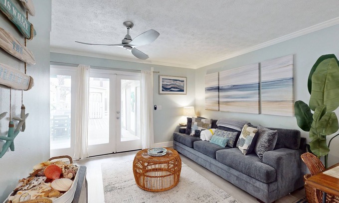 Open Sands House | Peaceful dog-friendly beach retreat with lovely patio - walk to beach & shops