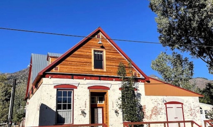Eagleville House | Peaceful Eagleville retreat with majestic views