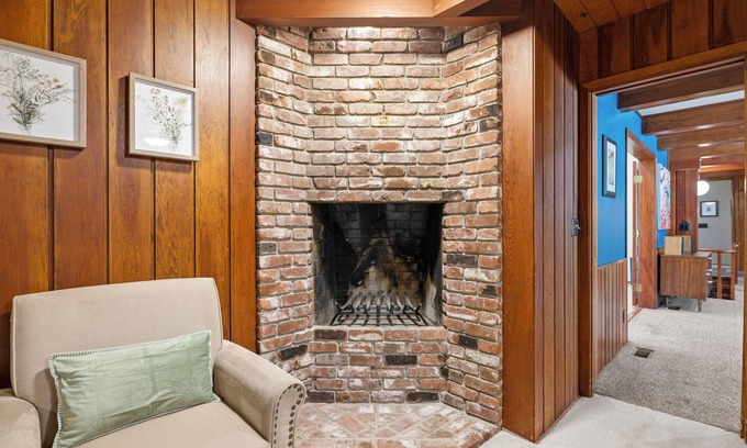 Meadow Vista House | 🌳Peaceful Family Retreat 🏊‍♂️ Hot Tub & Game-room 🎱