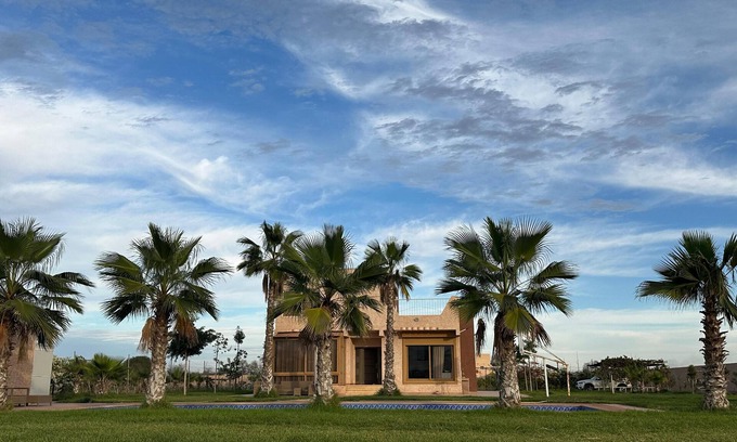 Eddir Villa | Peaceful Family Villa : Pool Farm Mountain View