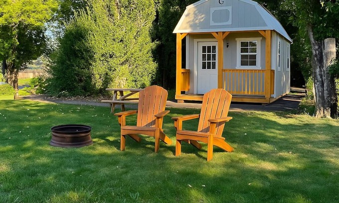 Lynden Cabin | Peaceful Farm Escape | Cozy + Hot Tub