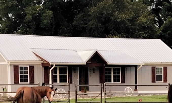 Burgaw Other | Peaceful Farmhouse on Horse Farm - 20 miles from the Beach !