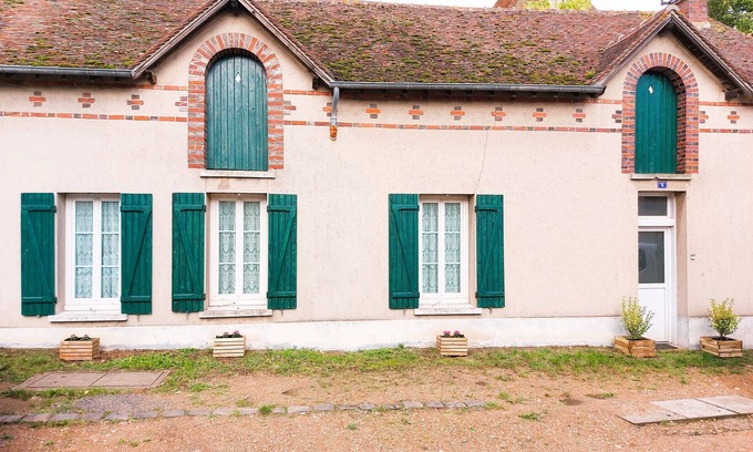 Bailleau-Armenonville Cottage | Peaceful retreat in nature near Chartres