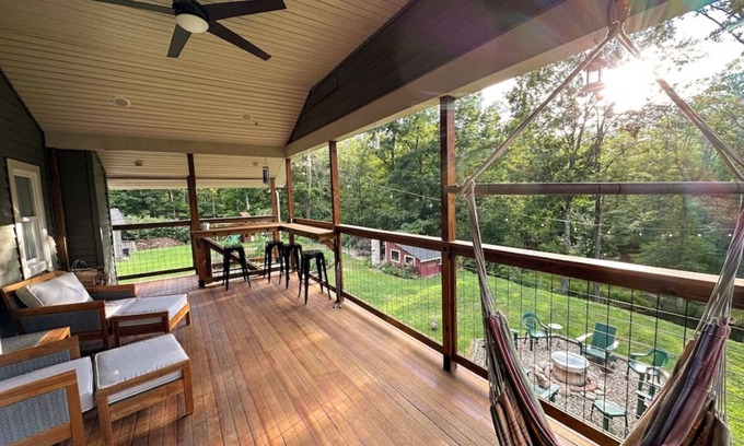 Pleasant Valley House | Peaceful getaway for outdoor enthusiasts-a modern home with a country/farm feel.