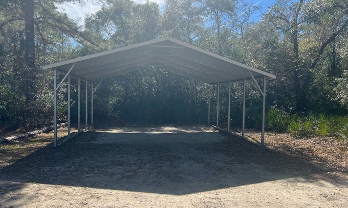Spring Bluff House | Peaceful Guesthouse located on 27 acre Homestead.