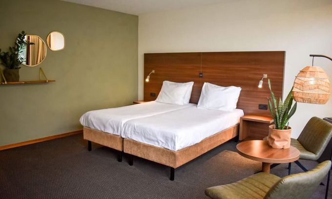 Bosschenhoofd Hotel | Peaceful Haven w/Onsite Dining, Close to City Sights & Scenic Outdoor Adventure