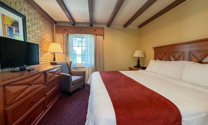 Western Division Hotel | Peaceful Historic Stay w/Pool, Views & Prime Downtown Location | 4 Units