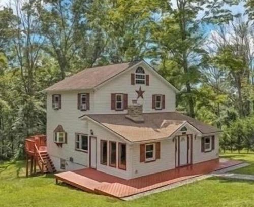 Mt. Bethel House | Peaceful home in mount bethel, PA