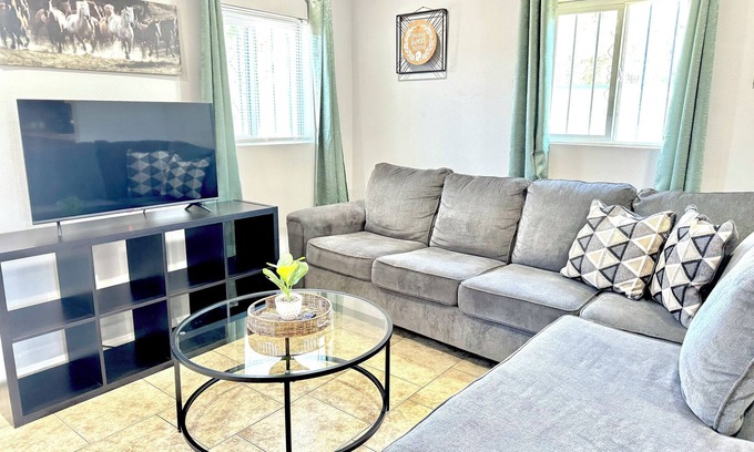 South Valley House | Peaceful House! Huge gated parking space. Relaxing Home!