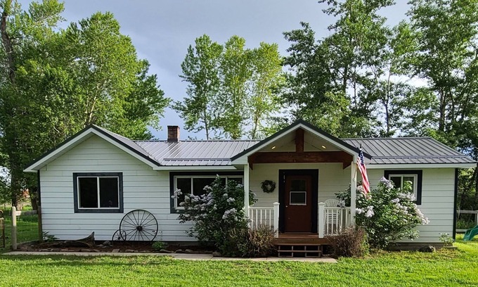 Geyser House | Peaceful house in Highwood Mountains. Private creek access. Large fenced yard.