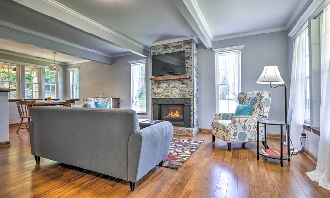 Bendena Cottage | Peaceful Kansas Cottage w/Wraparound Deck!