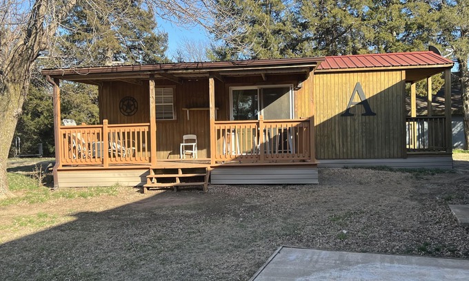 Ellsworth County Cabin | PEACEFUL LAKE CABIN
