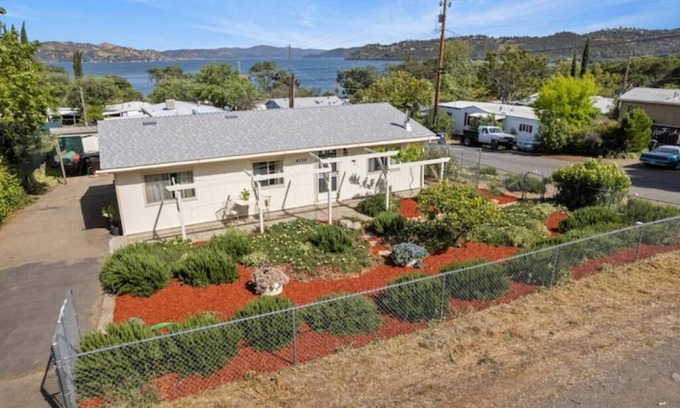 Kelseyville House | Peaceful Lake House 2bd/2ba