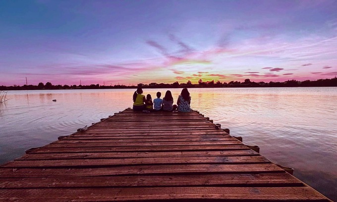 Moses Lake House | Peaceful Lakefront Getaway : Private Dock & Views!