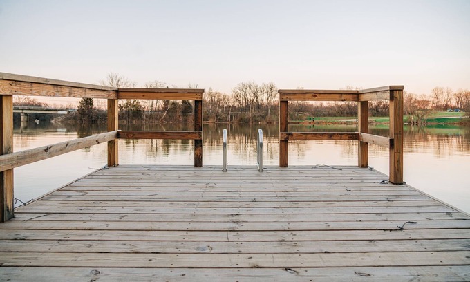 Shelbyville House | Peaceful, lakefront house on Guist Creek Lake/Shelbyville-Bourbon Trail