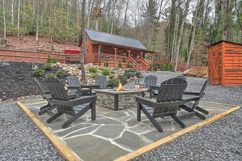 Elizabethton House | Peaceful Luxury in the Smoky Mountains with Hot Tub Cabin B