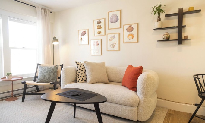 Knightville Apartment | Peaceful & minutes from the Old Port with private parking