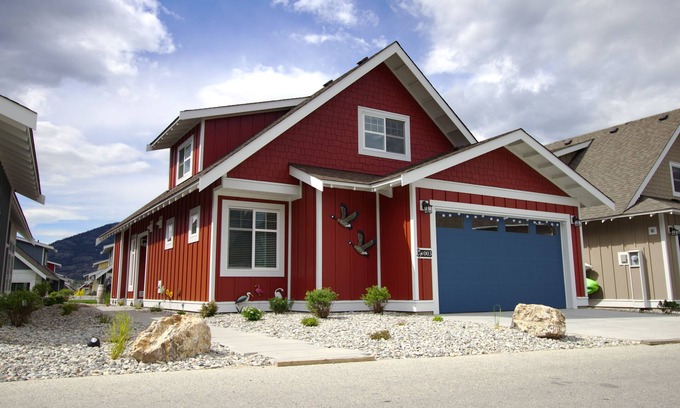 Okanagan-Similkameen House | Peaceful, Modern Lake Cottage/A Sunny Retreat @ The Cottages on Osoyoos Lake 🌅
