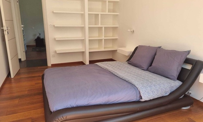 Rosporden House | Peaceful, modern wooden house 15 minutes from the beach