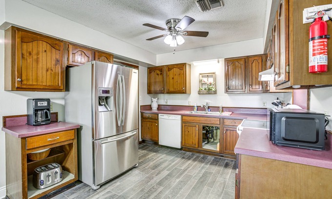 Morgan City House | Peaceful Morgan City Home w/Docks & Canal Access