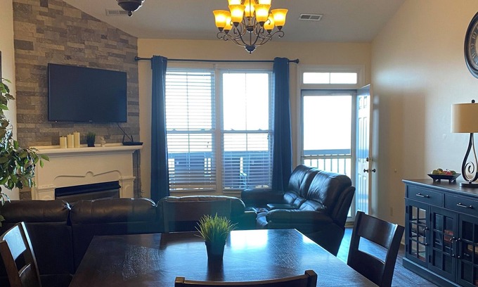 Arlington Condo | Peaceful mountain condo only 10 minutes to Wilkesboro Motor Speedway.