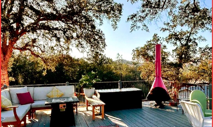 Yosemite Lakes House | Peaceful mtn retreat with HUGE deck/Hot tub, in YLP, just 40 min to Yosemite.